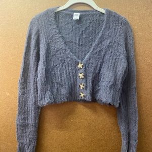 Fuzzy cropped sweater urban outfitters